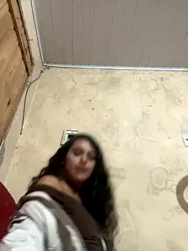 SereiaS online show from November 2025 05:18:02 AM