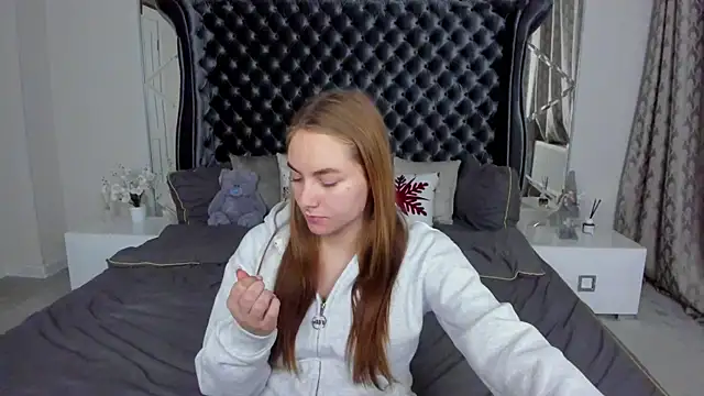 MilaAddams online show from February 2026 12:41:01 PM