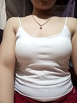LucyyLy online show from May 2026 11:51:01 AM