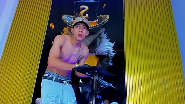 Snapshot of Dante_Brown1_ chatting on November 2025 09:14:01 PM Dante Brown1 online show from November 2025 09:14:01 PM