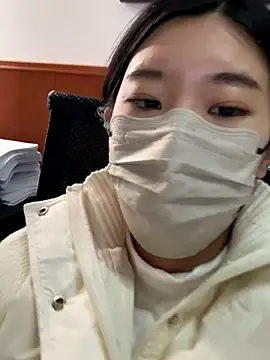 Snapshot of Lulu125216 chatting on November 2025 04:57:01 AM Lulu125216 online show from November 2025 04:57:01 AM