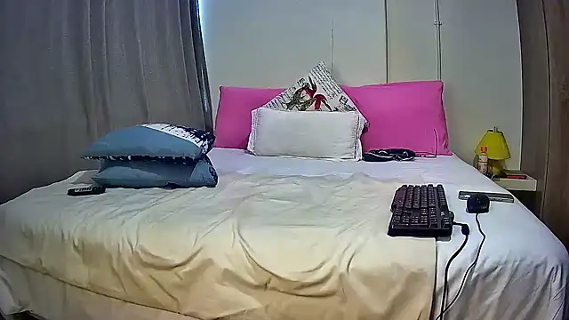 Snapshot of Sphebarbiex1 chatting on October 2025 08:04:01 AM Sphebarbiex1 online show from October 2025 08:04:01 AM