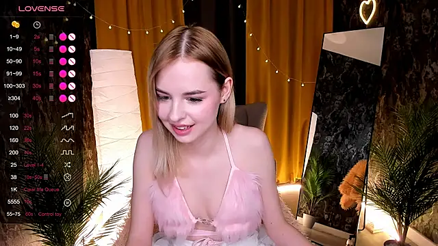 LillianShine online show from April 2026 07:55:02 AM