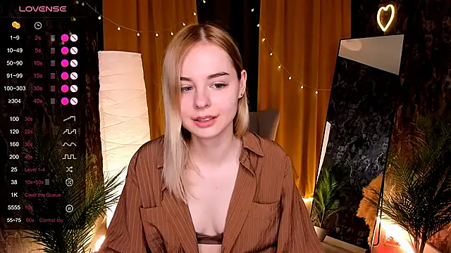 LillianShine online show from April 2026 07:50:01 AM