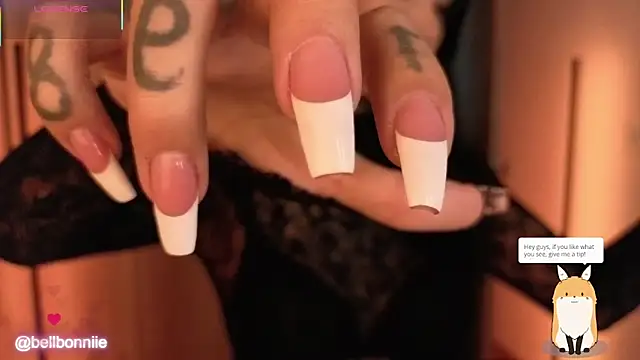 Snapshot of belllbonniie chatting on October 2025 08:53:02 PM belllbonniie online show from October 2025 08:53:02 PM