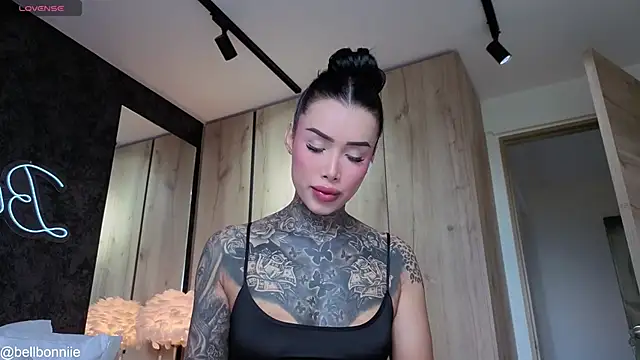 belllbonniie online show from May 2026 06:38:01 PM