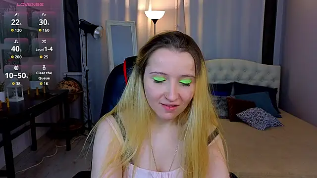 Milana Key online show from October 2025 09:17:02 PM