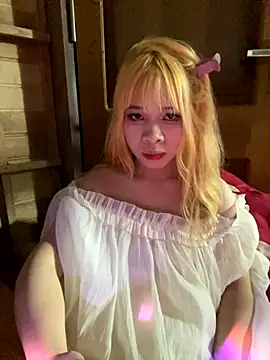 swallow-nice online show from September 2025 08:43:02 PM