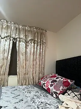 Tayler Kim online show from June 2026 08:18:01 PM
