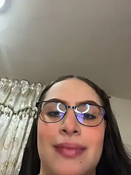 Tayler Kim online show from June 2026 08:24:02 PM