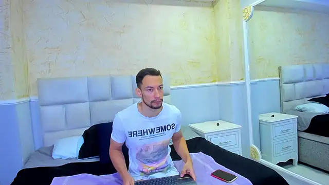 TyagoRoberts online show from September 2025 01:05:02 PM