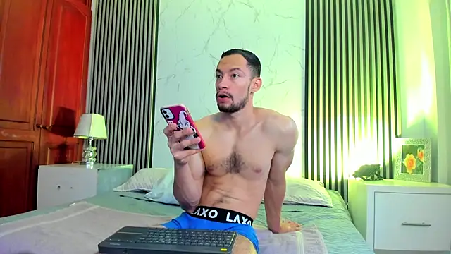 TyagoRoberts online show from September 2025 01:16:01 PM