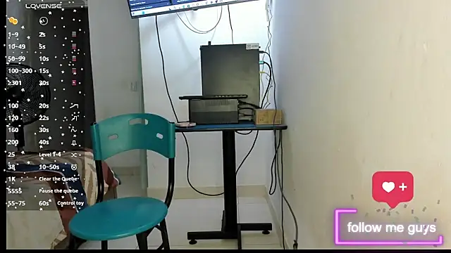 Snapshot of lunna_noir chatting on November 2025 07:26:01 PM lunna noir online show from November 2025 07:26:01 PM