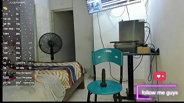 Snapshot of lunna_noir chatting on November 2025 07:46:02 PM lunna noir online show from November 2025 07:46:02 PM