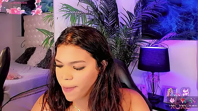 Valeria Swett  online show from May 2026 09:09:01 PM