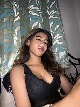 Snapshot of STRIP_GLOW chatting on February 2026 09:26:02 PM STRIP GLOW online show from February 2026 09:26:02 PM