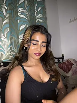 Snapshot of STRIP_GLOW chatting on February 2026 07:48:01 PM STRIP GLOW online show from February 2026 07:48:01 PM