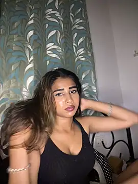 Snapshot of STRIP_GLOW chatting on March 2026 05:26:01 PM STRIP GLOW online show from March 2026 05:26:01 PM