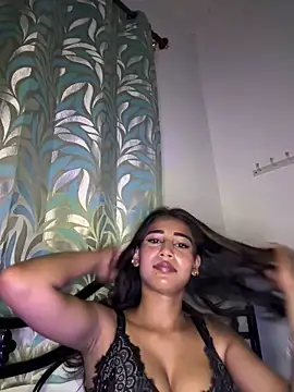 Snapshot of STRIP_GLOW chatting on March 2026 09:43:02 PM STRIP GLOW online show from March 2026 09:43:02 PM