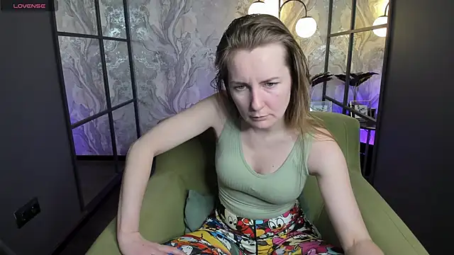 MeggySun online show from February 2026 01:26:02 PM