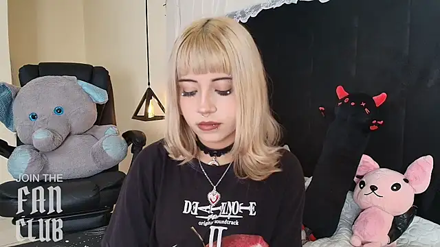 IvyBelle  online show from April 2026 11:26:02 AM