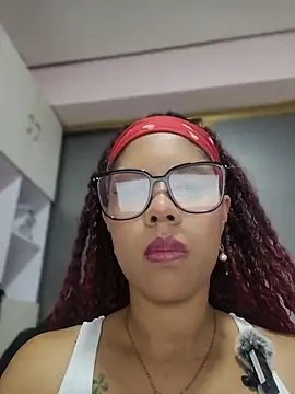 gigi1326 online show from July 2026 05:28:01 AM