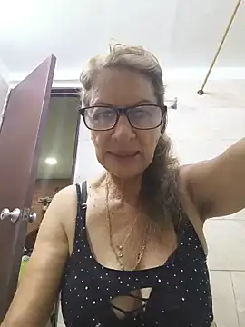 MaryLunne online show from June 2026 10:57:01 PM
