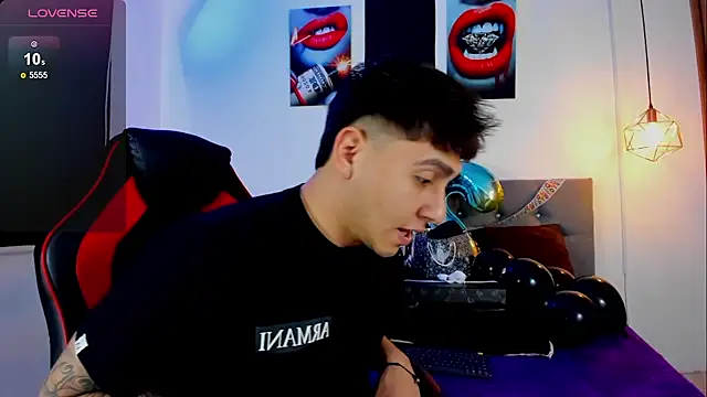 Nicolas James Sc online show from October 2025 02:46:01 PM