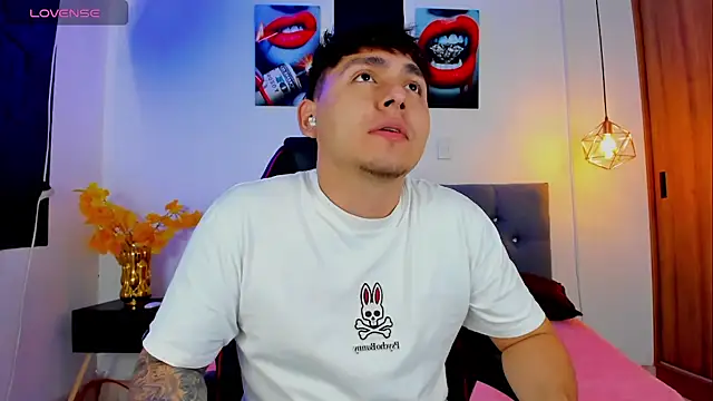 Nicolas James Sc online show from November 2025 02:30:01 PM