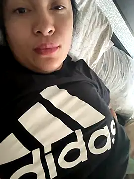 Snapshot of latina_curvy22 chatting on September 2025 09:28:02 PM latina curvy22 online show from September 2025 09:28:02 PM