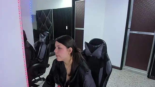 Charlotte-Star online show from September 2025 09:27:01 PM