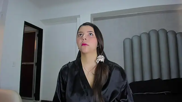 Charlotte-Star online show from December 2025 07:43:02 PM