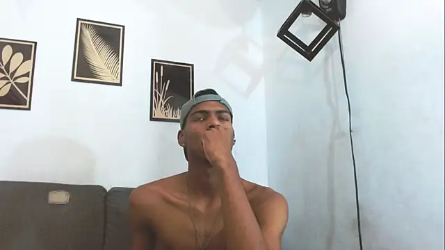 criss zuri online show from September 2025 11:44:01 AM