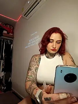 Snapshot of blazed_vixen chatting on March 2026 11:37:01 PM blazed vixen online show from March 2026 11:37:01 PM