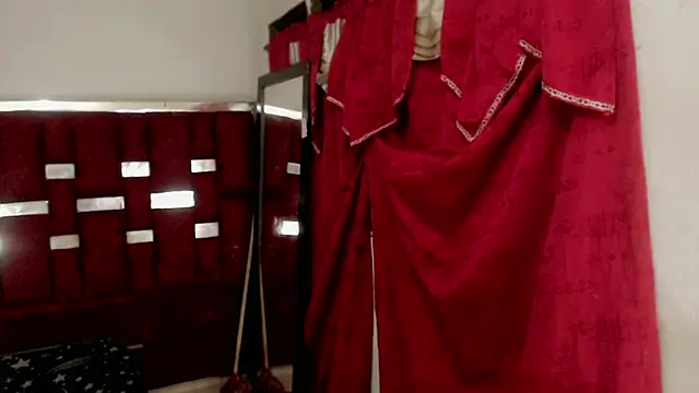 merlinacandy online show from September 2025 05:48:01 PM