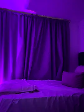 helen palmer online show from November 2025 02:28:02 AM