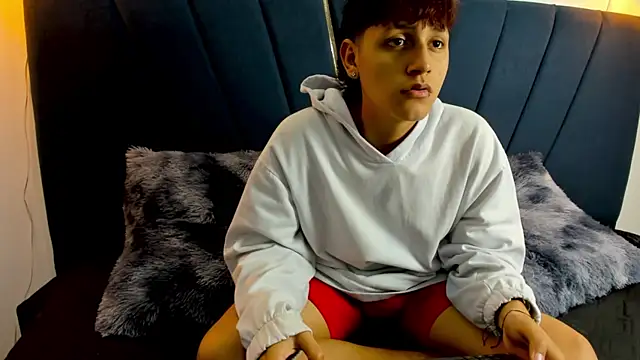 zeusapollofuck online show from September 2025 09:15:02 PM