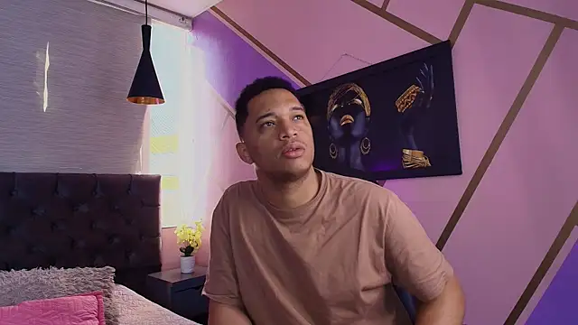 Annie Lii online show from September 2025 12:38:02 PM