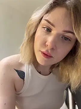 elliss  online show from October 2025 03:08:01 PM