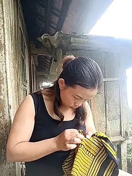 KumChyn online show from October 2025 01:46:01 AM