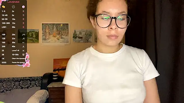 Snapshot of CarollNino chatting on September 2025 10:39:01 AM CarollNino online show from September 2025 10:39:01 AM