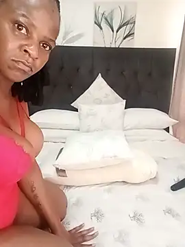 Snapshot of Creamy_Chocolatex chatting on June 2026 08:52:01 AM Creamy Chocolatex online show from June 2026 08:52:01 AM