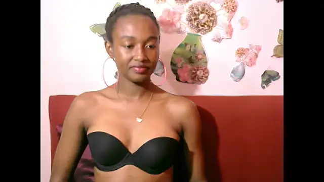 Snapshot of Indiansexydimples chatting on October 2025 07:17:02 AM Indiansexydimples online show from October 2025 07:17:02 AM