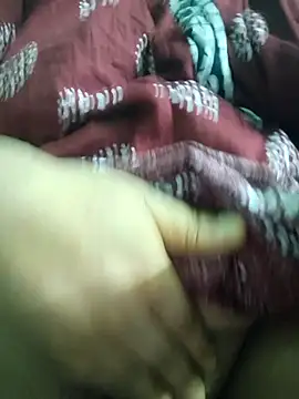 Snapshot of desi_boudi87 chatting on September 2025 04:45:02 AM desi boudi87 online show from September 2025 04:45:02 AM