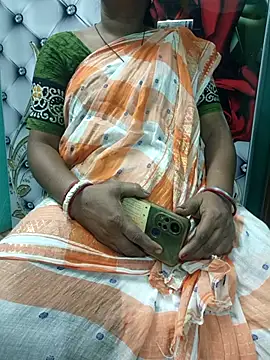 Snapshot of desi_boudi87 chatting on September 2025 12:26:01 PM desi boudi87 online show from September 2025 12:26:01 PM