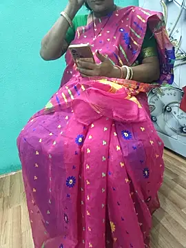 Snapshot of desi_boudi87 chatting on October 2025 12:36:02 PM desi boudi87 online show from October 2025 12:36:02 PM