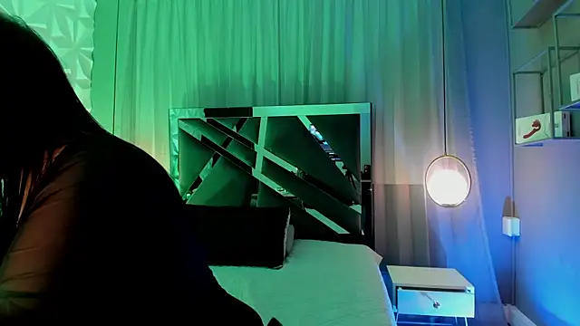 MAGIC TESSA online show from December 2025 07:55:01 PM