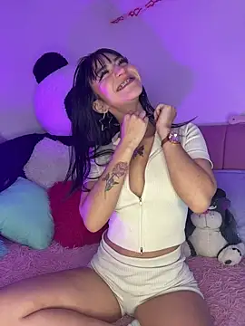 LindaWz  online show from April 2026 07:02:02 AM