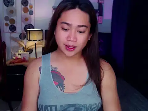 Snapshot of alexahernandezxx chatting on February 2026 04:35:01 PM alexahernandezxx online show from February 2026 04:35:01 PM