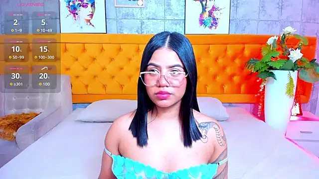 LiilithNova online show from June 2026 04:43:02 AM